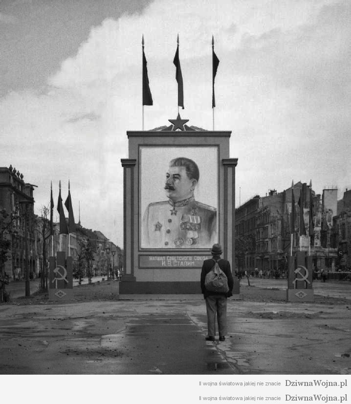 https://dziwnawojna.pl/wp-content/uploads/2013/02/Nowy-porzadek-w-berlinie-po-II-wojnie-swiatowej-1945.jpg