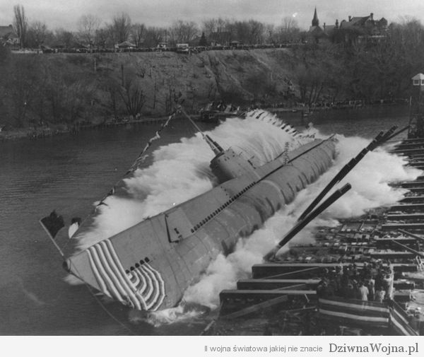 USS Puffer Manitowoc River, Wisconsin, 22 Nov 1942