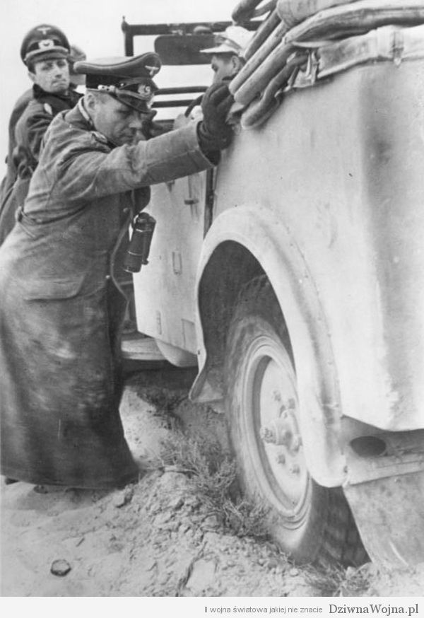 Nordafrika, Rommel und Westphal schieben Auto