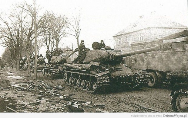 Czołgi, grochówka i inne... Z13436536PWalki-o-Poznan-1945-r--e1430846408849